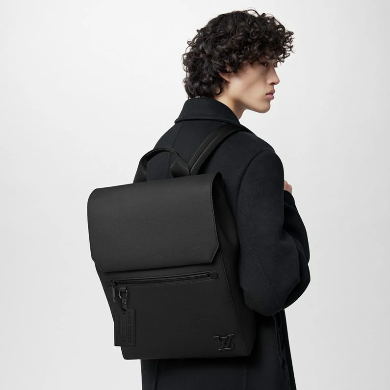 Louis Vuitton Fastline Backpack Lv Aerogram Laukut - Musta